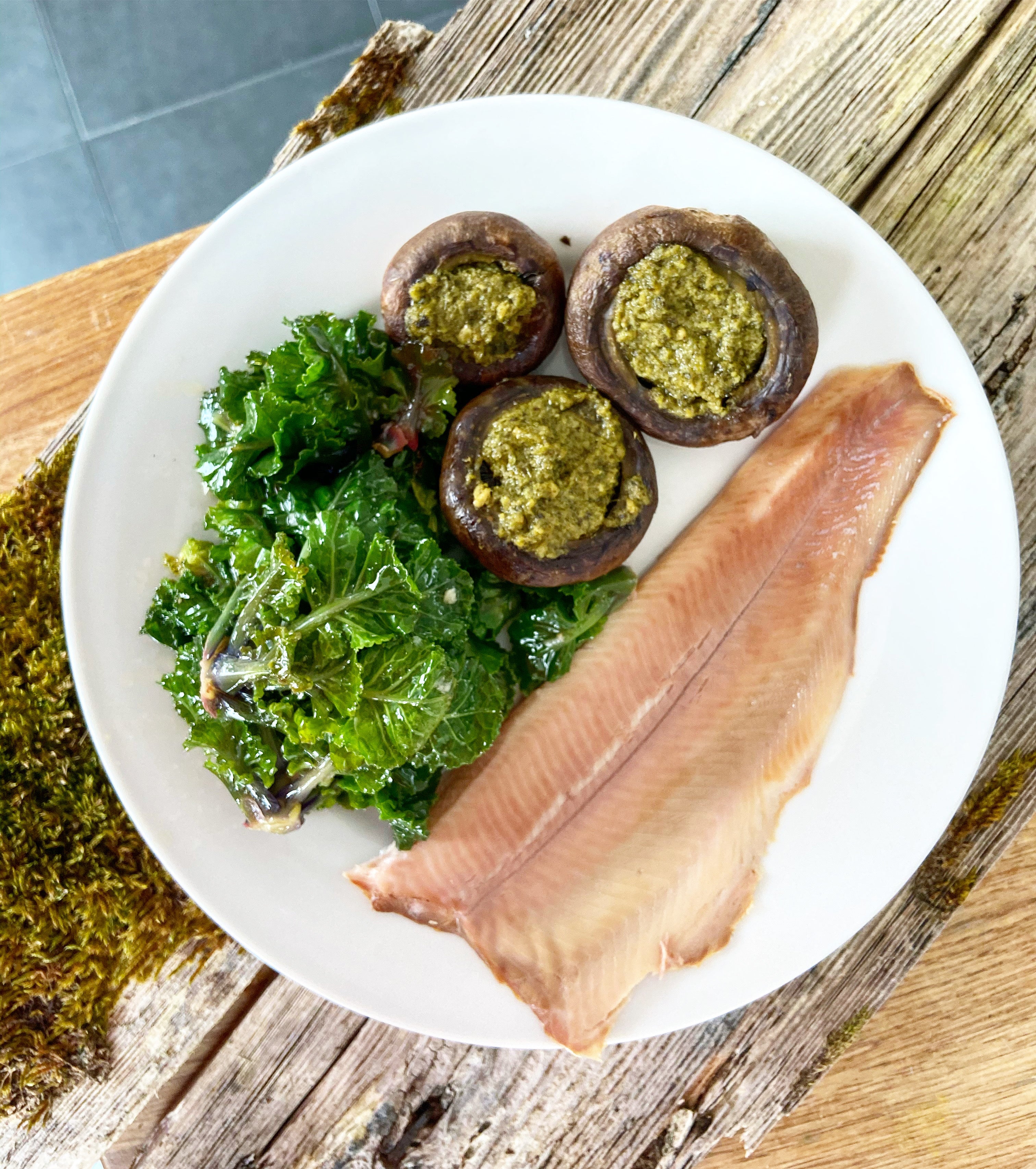 Stuffed Pesto Chestnut Mushrooms