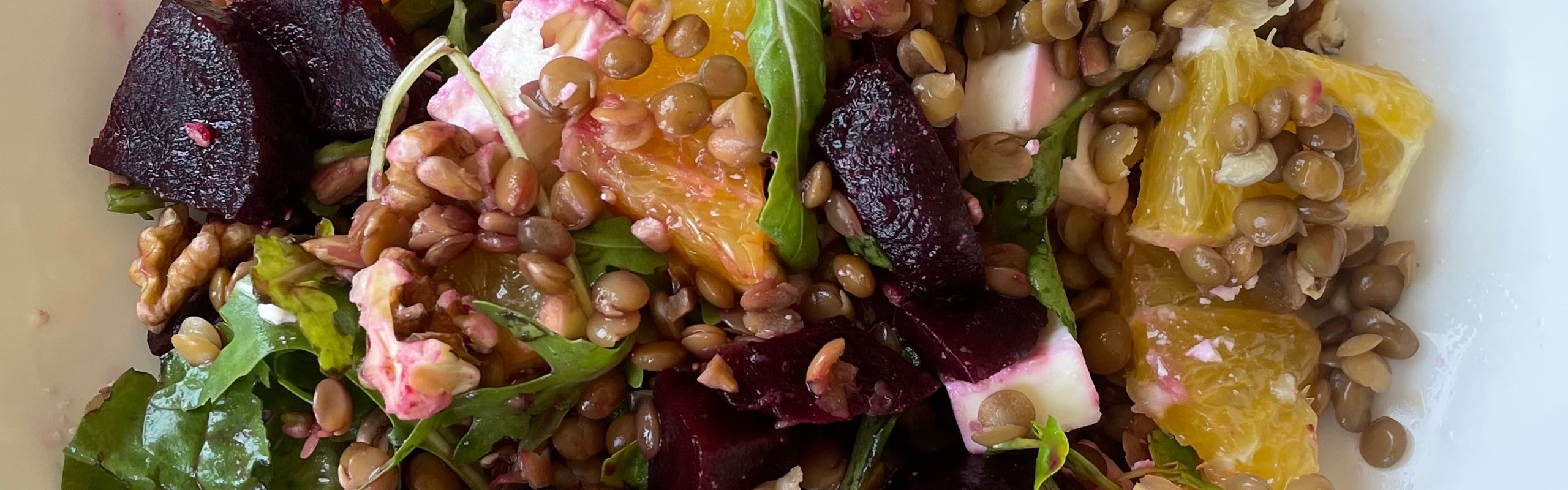 Nutrient-rich salad for hormone support